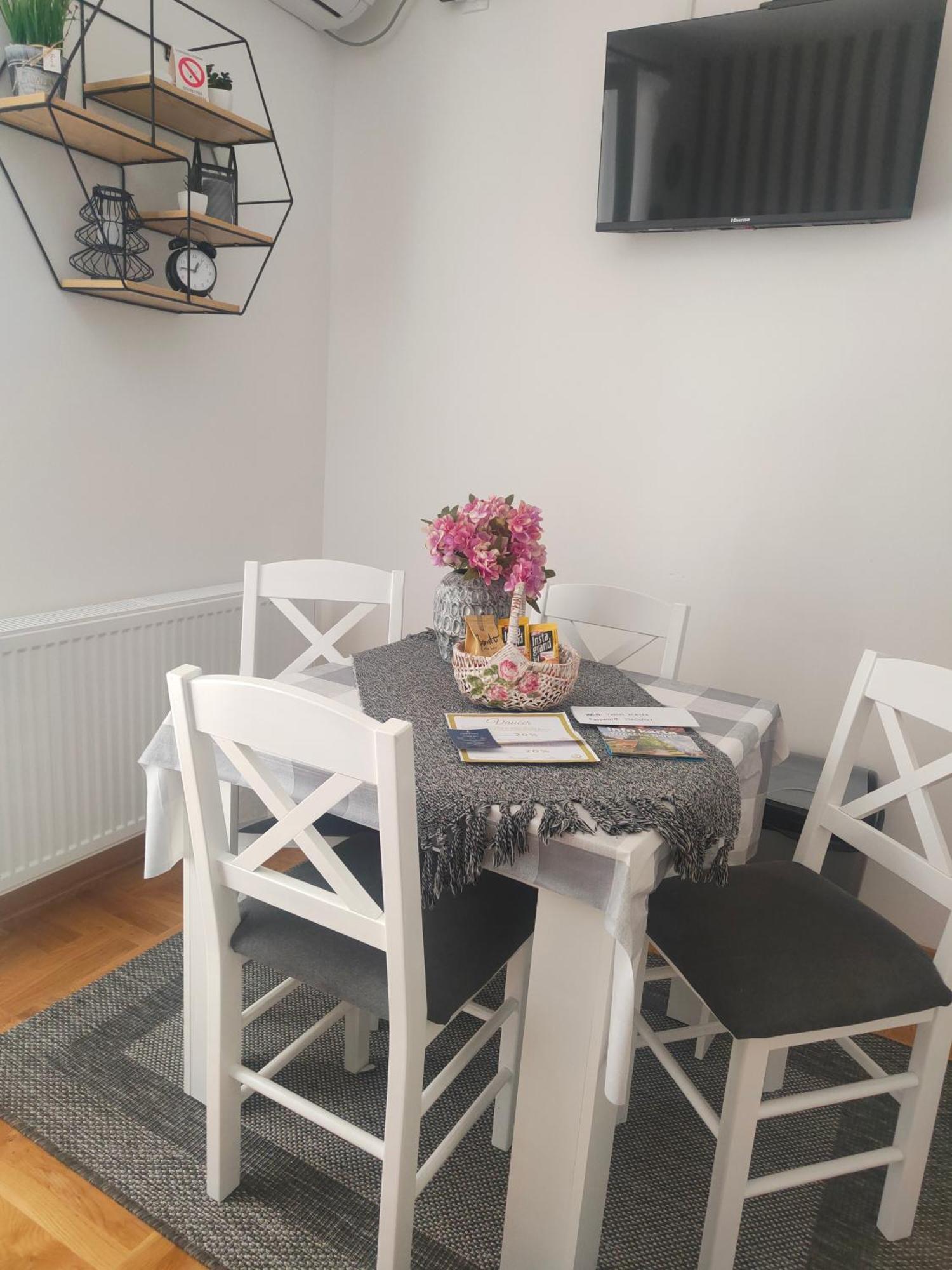 Apartman Harmonija Vrnjačka Banja 객실 사진